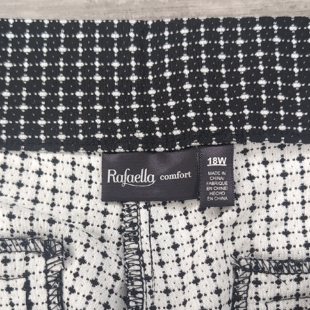 Rafaella Black and White Patterned Dress Pants - Picture 5 of 5